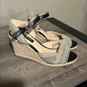 Stylish Black and Cream Wedge Sandals